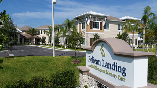 pelican landing assisted living room